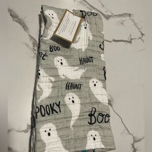 Cupcakes and Cashmere Halloween Kitchen Towels